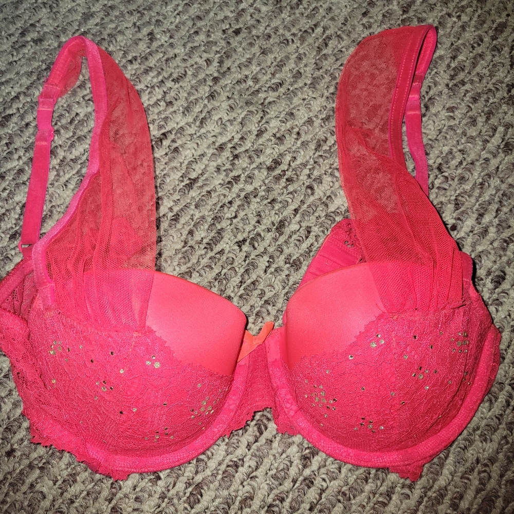 Victoria's Secret 34C rhinestone red pushup bra